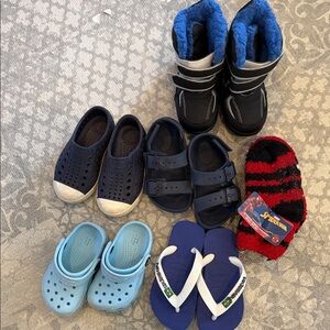 Toddler size 6 boys shoes Totes, Crocs, Havianas , Natives